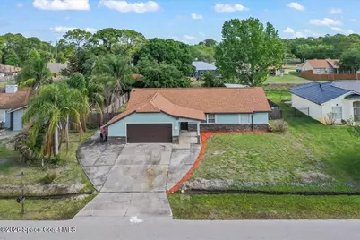 697 Hamm Street NW, Palm Bay, FL 32907 - Photo 3