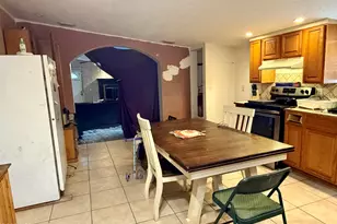 738 Lund Cir, Melbourne, FL 32901 - Photo 3