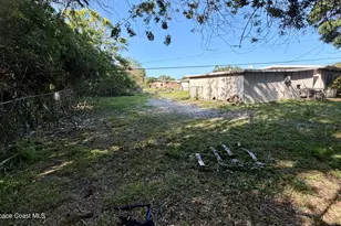 738 Lund Cir, Melbourne, FL 32901 - Photo 25