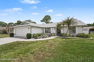 1550 Heartwellville St NW, Palm Bay, FL 32907 - Photo 3