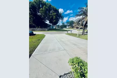 614 Lynbrook Street NW, Palm Bay, FL 32907 - Photo 3