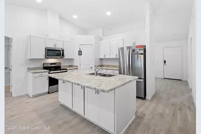 566 Forrest Hills Street SW, Palm Bay, FL 32908 - Photo 9