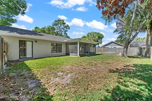 2280 Plantation Dr, Melbourne, FL 32935 - Photo 41