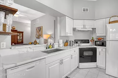 4881 Lake Waterford Way W #3-208, Melbourne, FL 32901 - Photo 13