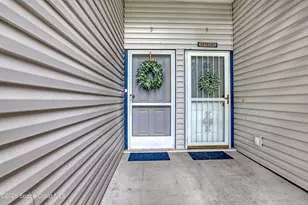 4881 Lake Waterford Way W, Melbourne, FL 32901 - Photo 3