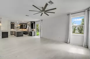 2093 Greenway Dr, Melbourne, FL 32901 - Photo 13