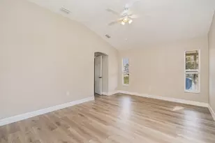328 Hammonton St SW, Palm Bay, FL 32908 - Photo 13