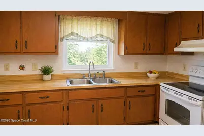 458 Borraclough Avenue NW, Palm Bay, FL 32907 - Photo 5