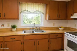 458 Borraclough Ave NW, Palm Bay, FL 32907 - Photo 5