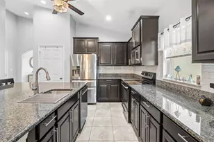 1153 Musgrass Cir, West Melbourne, FL 32904 - Photo 9