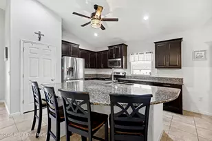 1153 Musgrass Cir, West Melbourne, FL 32904 - Photo 5