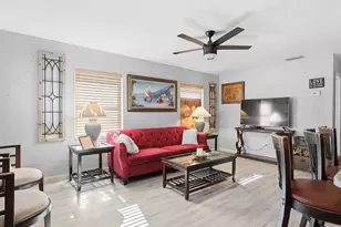 518 Wisteria Dr, Melbourne, FL 32901 - Photo 3