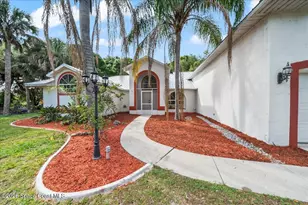 986 Nixon Cir NE, Palm Bay, FL 32907 - Photo 5