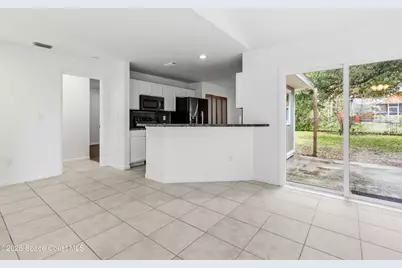 582 Sea Crest Avenue SW, Palm Bay, FL 32908 - Photo 13