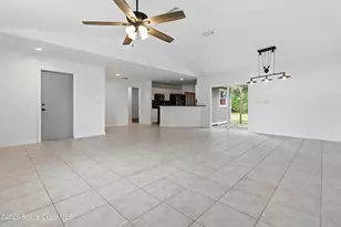 582 Sea Crest Ave SW, Palm Bay, FL 32908 - Photo 7