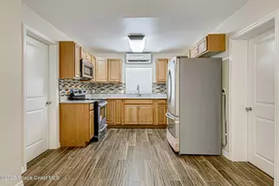 175 NW Valencia Rd, Melbourne, FL 32904 - Photo 7