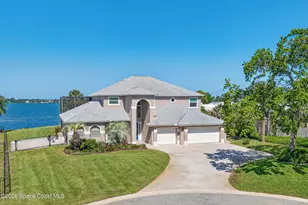 105 Marlin Dr, Merritt Island, FL 32952 - Photo 5