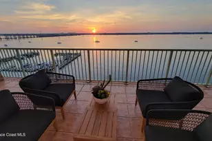 102 Riverside Dr, Cocoa, FL 32922 - Photo 1