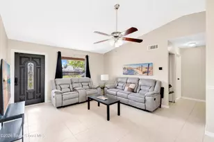 587 Tasco Ave SW, Palm Bay, FL 32908 - Photo 3
