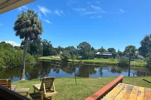 589 Hillside Ct, Melbourne, FL 32935 - Photo 3
