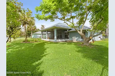 107 Larchmont Terrace W, Sebastian, FL 32958 - Photo 23