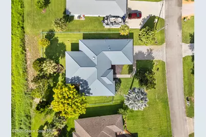 107 Larchmont Terrace W, Sebastian, FL 32958 - Photo 41