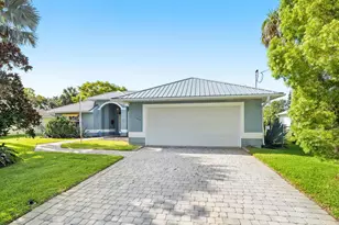 107 Larchmont Terrace W, Sebastian, FL 32958 - Photo 3