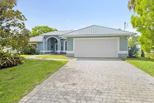 107 Larchmont Terrace W, Sebastian, FL 32958 - Photo 3