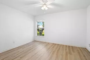 107 Larchmont Terrace W, Sebastian, FL 32958 - Photo 27