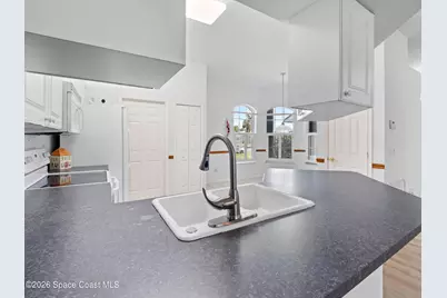 107 Larchmont Terrace W, Sebastian, FL 32958 - Photo 17