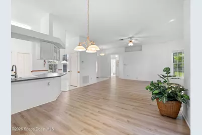 107 Larchmont Terrace W, Sebastian, FL 32958 - Photo 19
