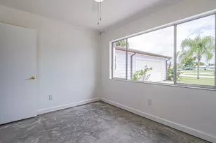 901 Beach Ln, Sebastian, FL 32958 - Photo 25