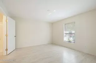 2082 Foxwood Dr, Melbourne, FL 32935 - Photo 9