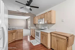 2180 Brookshire Cir, Melbourne, FL 32904 - Photo 19