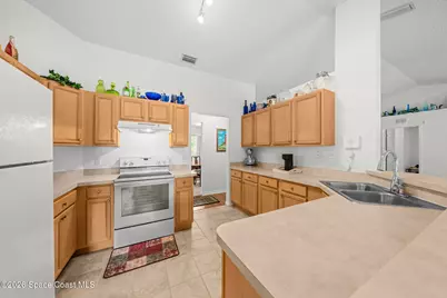 3254 Wasilla Avenue SE, Palm Bay, FL 32909 - Photo 13