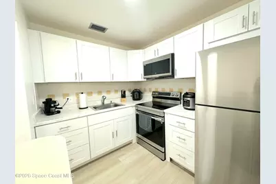 36 Vista Gardens Trail #204, Vero Beach, FL 32962 - Photo 5