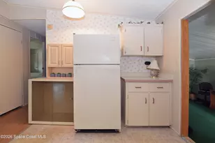 642 Periwinkle Cir, Barefoot Bay, FL 32976 - Photo 9