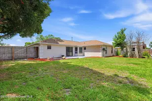 942 Pineland Dr, Rockledge, FL 32955 - Photo 5