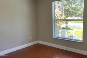 1070 Hollister Dr, West Melbourne, FL 32904 - Photo 9