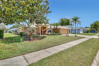 872 Hunters Creek Drive, Melbourne, FL 32904 - Photo 3