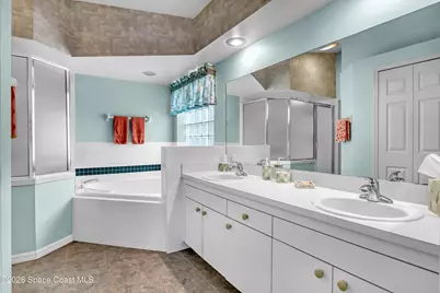 872 Hunters Creek Drive, Melbourne, FL 32904 - Photo 25