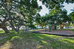 2139 Smathers Cir N, Melbourne, FL 32935 - Photo 49