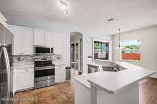 591 Dinner St NE, Palm Bay, FL 32907 - Photo 3