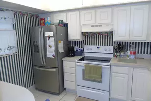 725 Port Malabar Blvd NE, Palm Bay, FL 32905 - Photo 3