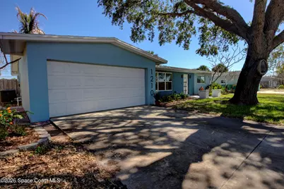 1210 Yacht Club Boulevard, Indian Harbour Beach, FL 32937 - Photo 7