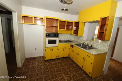 441 Bluff Drive, Melbourne, FL 32901 - Photo 3