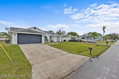 1051 Flower Street NW, Palm Bay, FL 32907 - Photo 57