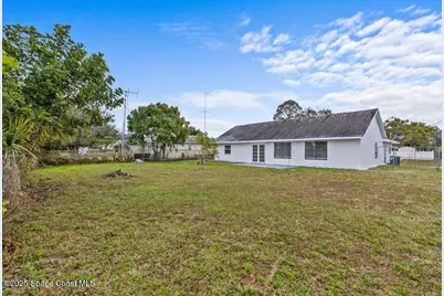 1051 Flower Street NW, Palm Bay, FL 32907 - Photo 51