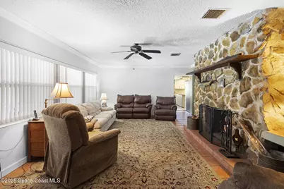 103 E Avenue A, Melbourne, FL 32901 - Photo 13