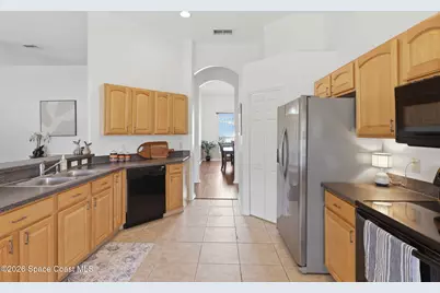 5637 Autumn Chase Circle, Sanford, FL 32771 - Photo 13